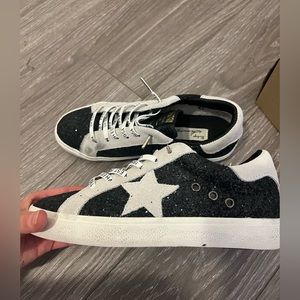 Vintage Havana Black and White Star Sneakers